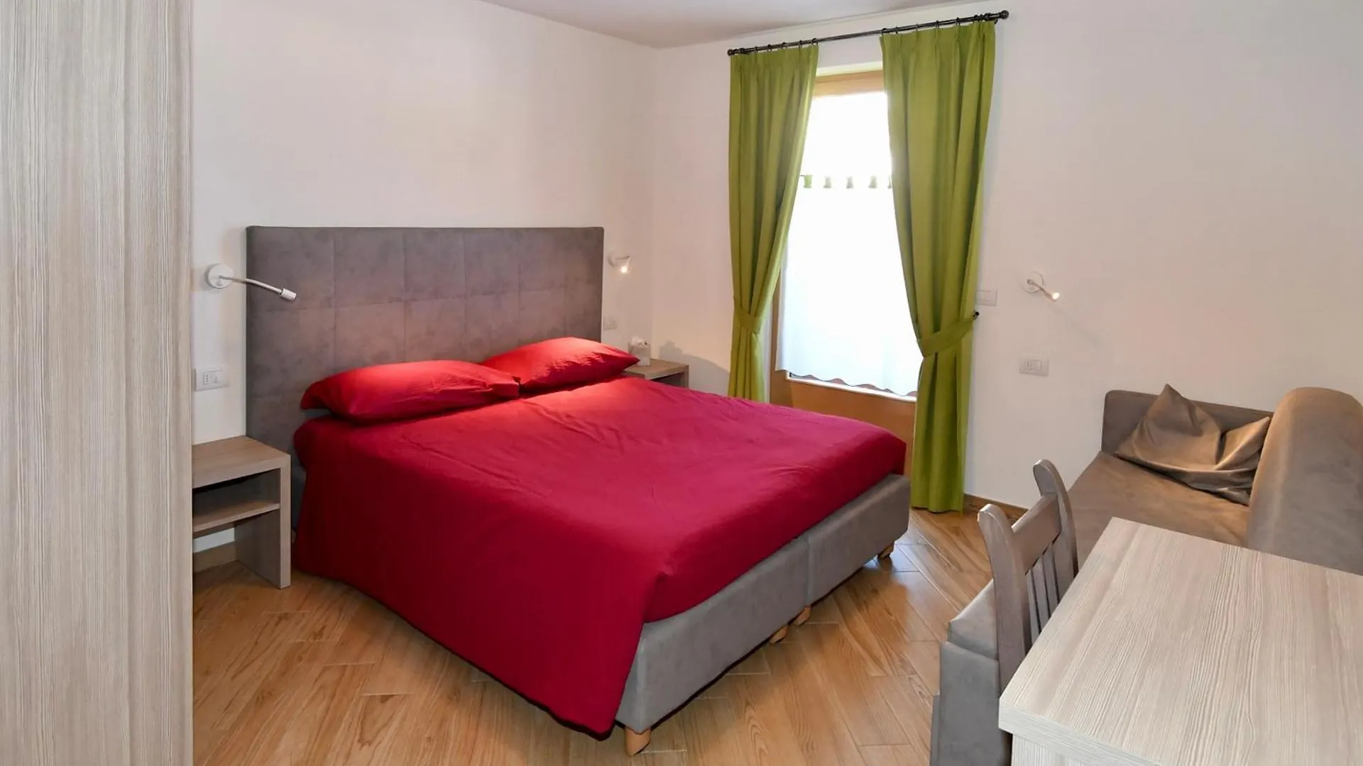Casa Fiocco Di Neve Lägenhet Livigno Italien